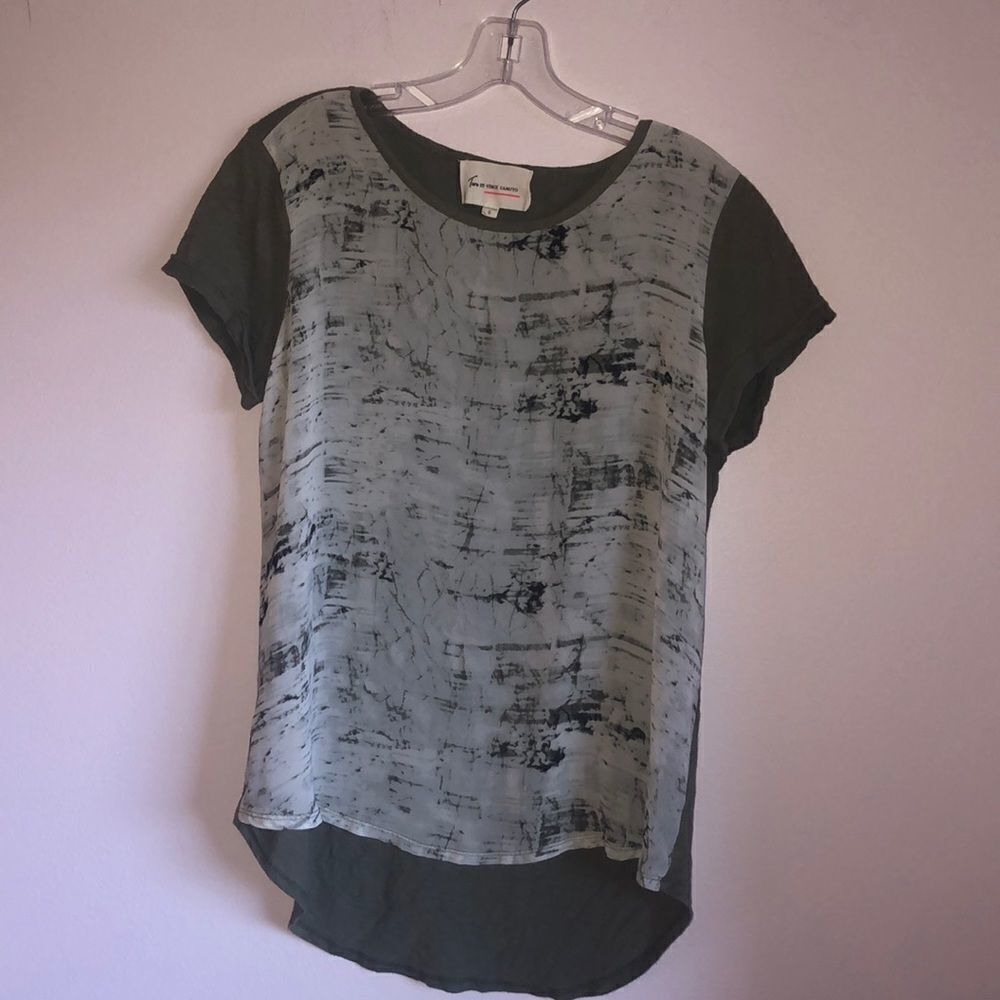 𝅺two by Vince Camuto shirt